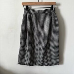 CLASSIC DIRECTIONS | Women’s Pencil Skirt with pockets size 10